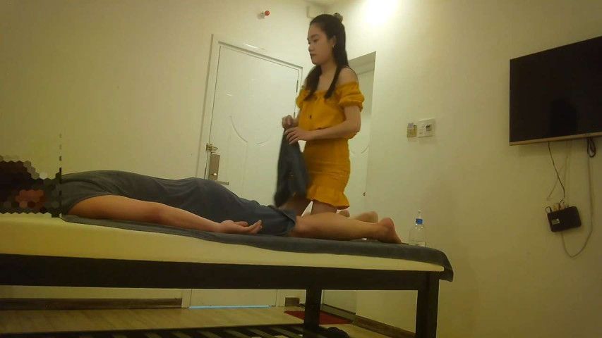 Naadik sa Itlog ni Roderick si Marivic